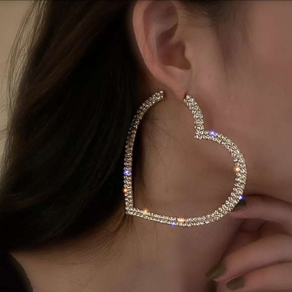 🎀Gorgeous Large Heart Rhinestones Hoop Earings - Picture 8 of 8